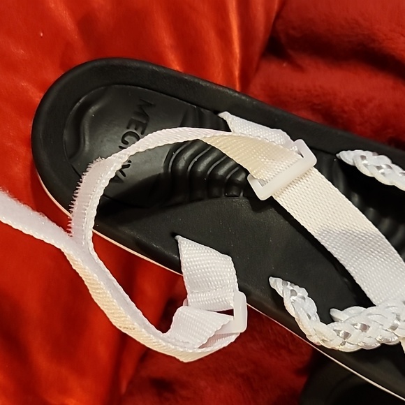 NWT MEGNYA Walking Hiking Support Sandal size 39/9 - Picture 5 of 8